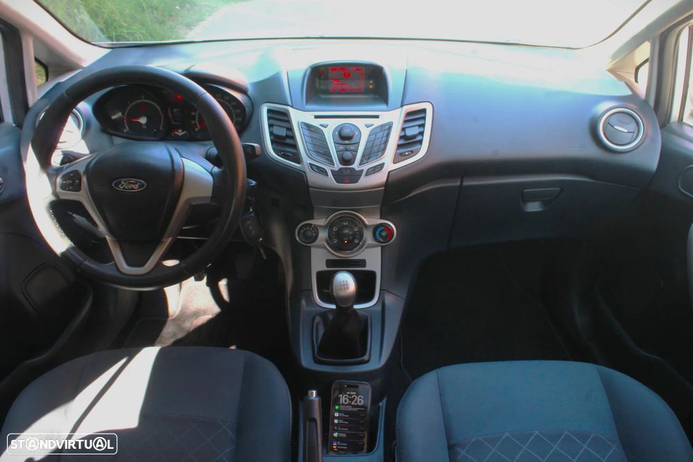 Ford Fiesta 1.4 TDCI Techno 104g - 26