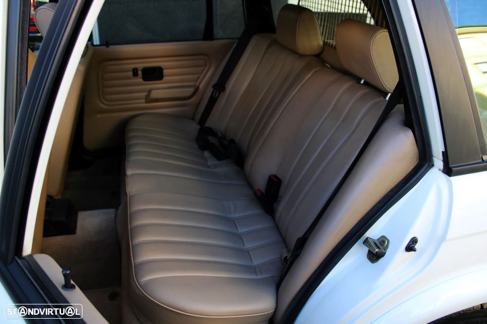 BMW 325 i Touring - 8