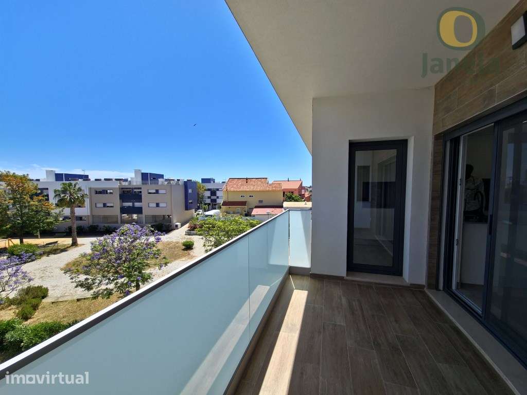Apartamento com garagem, arrecadação e agradável Vista Mar - Grande imagem: 5/35