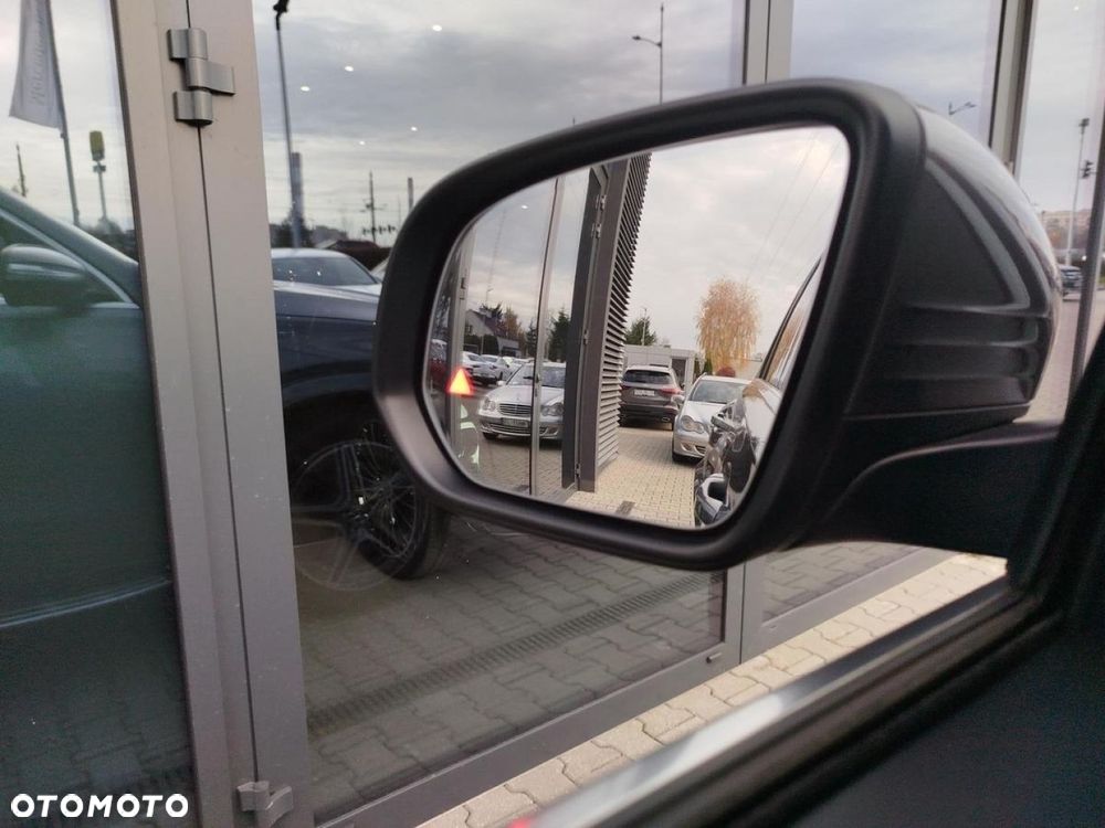 Mercedes-Benz GLE - 28