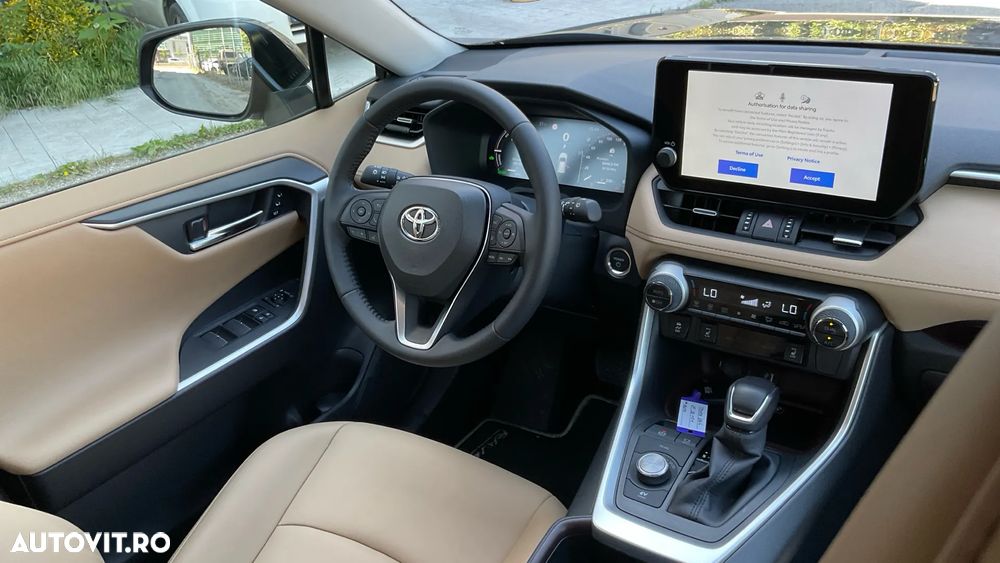 Toyota RAV4 2.5 VVT-iE 4x4 Luxury - 39