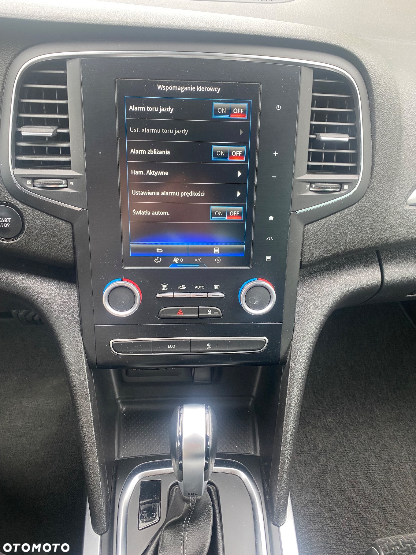 Renault Megane ENERGY TCe 165 EDC BOSE EDITION - 17