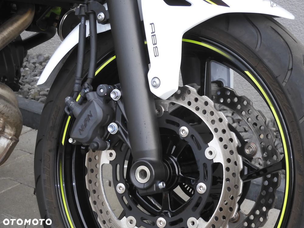 Kawasaki Z 650 - 18