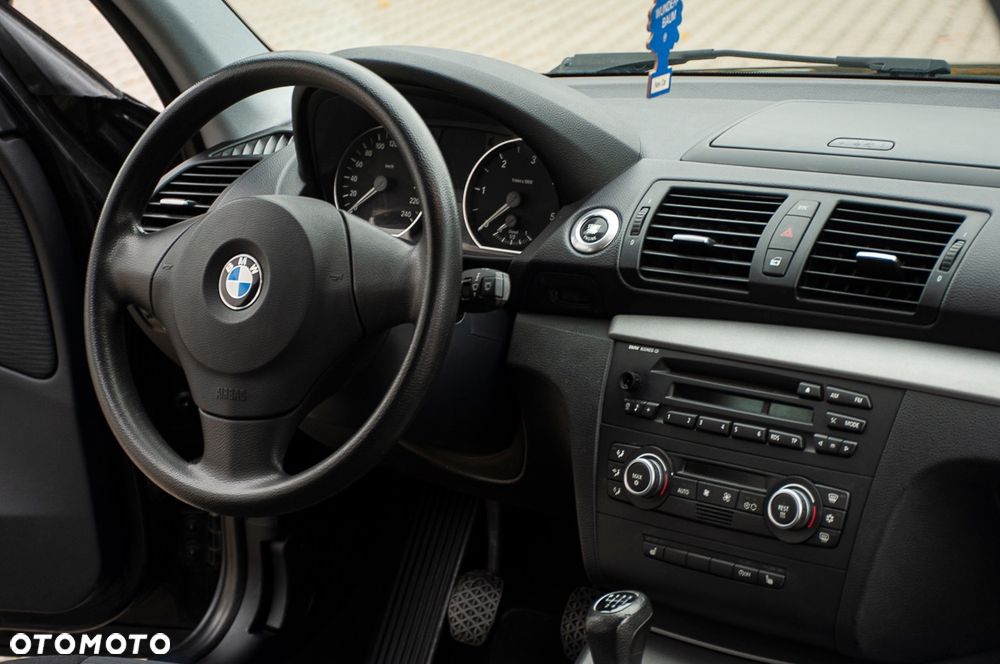 BMW Seria 1 118d - 21