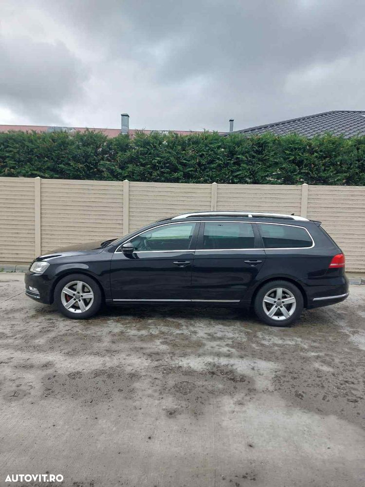 Volkswagen Passat - 4