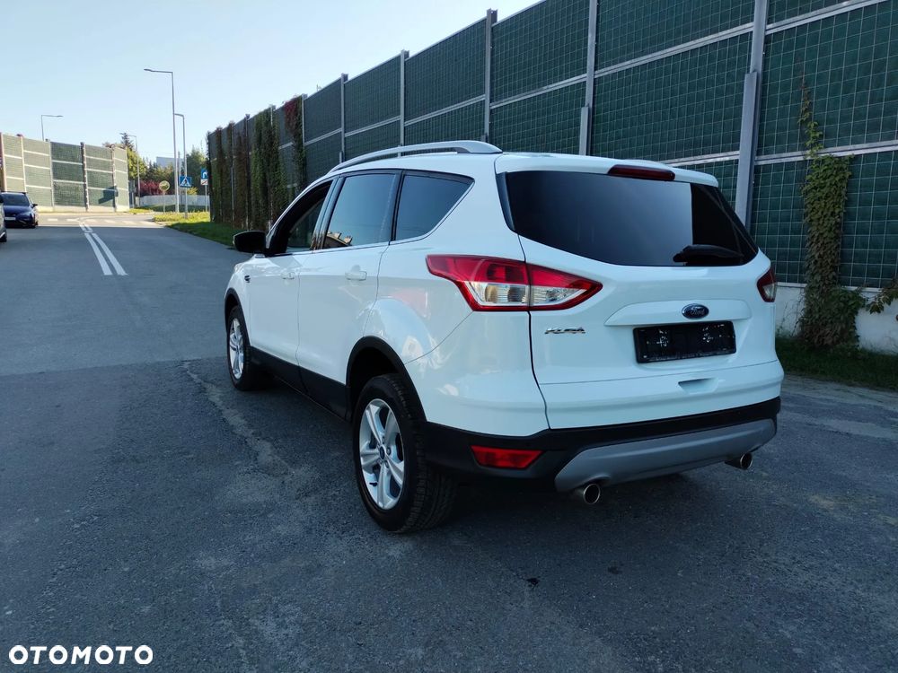 Ford Kuga - 12