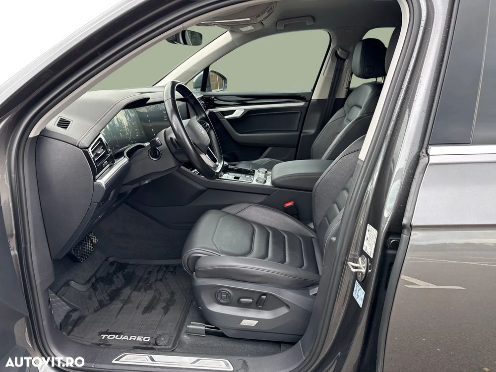 Volkswagen Touareg V6 TDI 4MOTION Elegance - 13