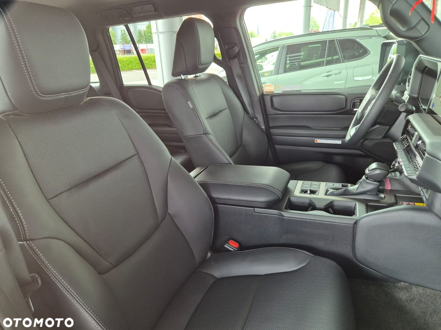 Toyota Land Cruiser LC 2.8 D-4D Invincible - 13