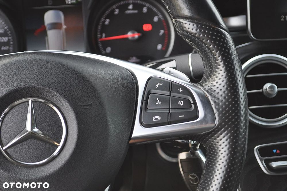 Mercedes-Benz GLC - 28