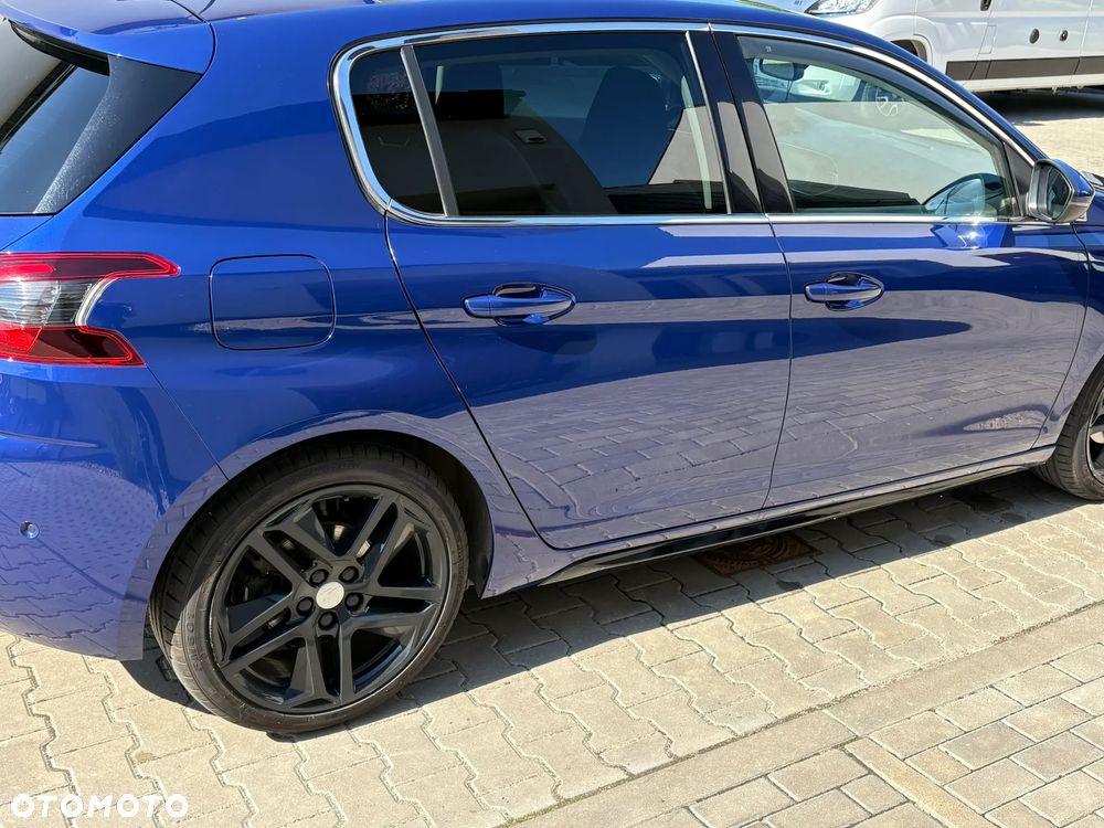 Peugeot 308 1.2 PureTech Allure S&S - 6