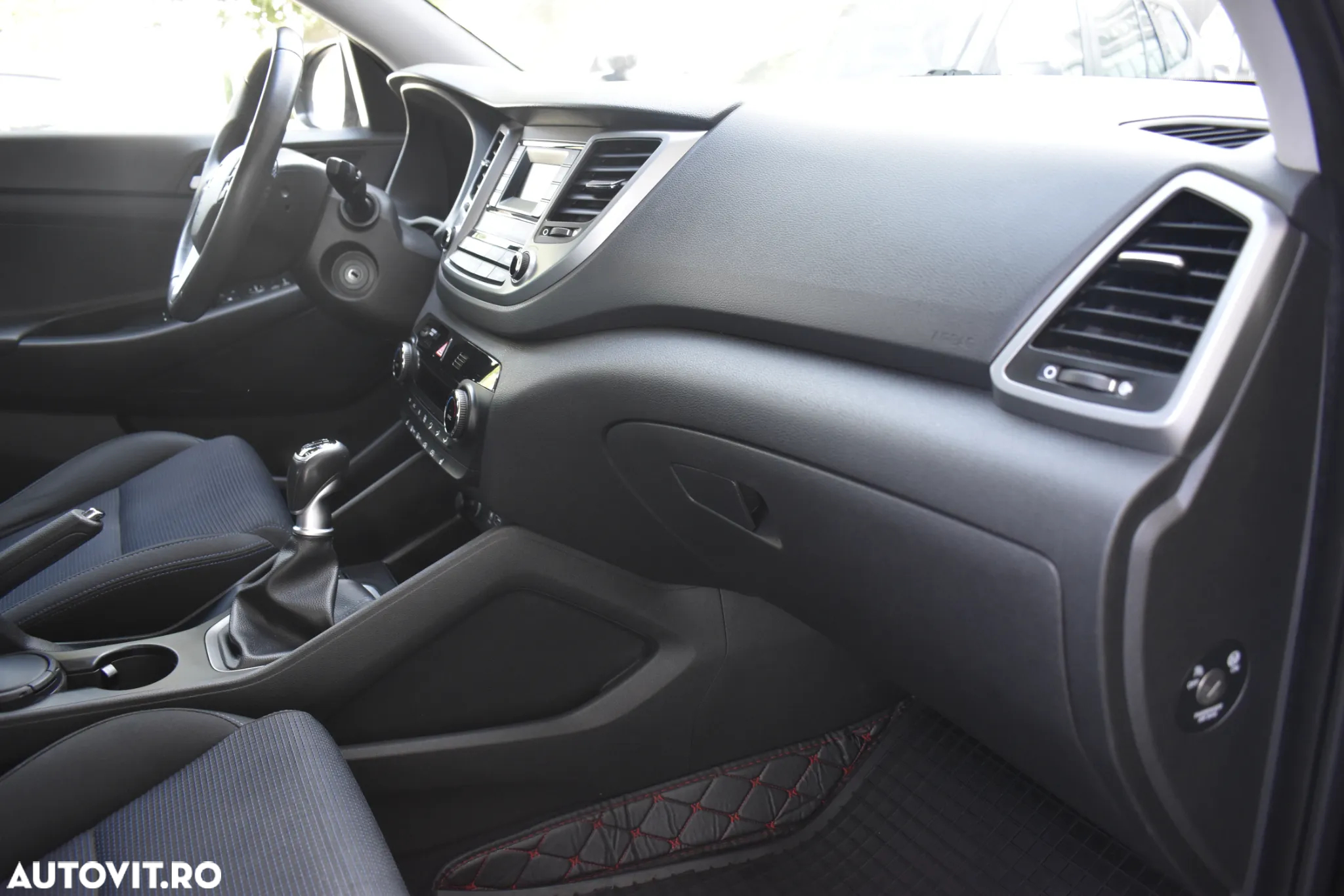 Hyundai Tucson 1.6 GDI 2WD 6MT Style - 33