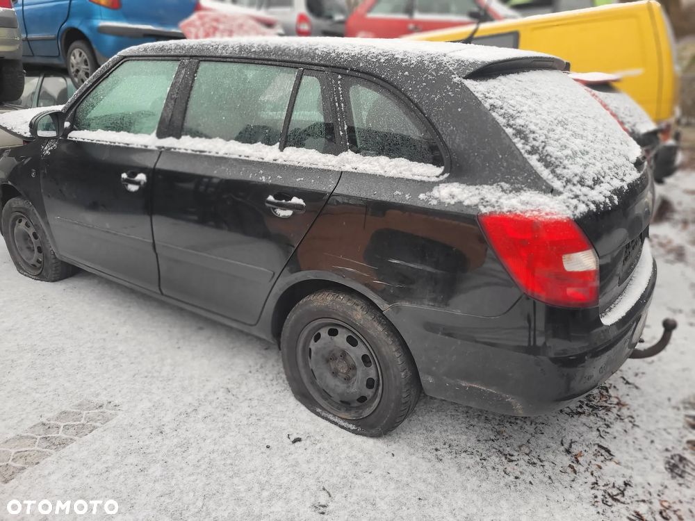 Części- Skoda fabia  Pojemność: 1896  Moc: 77kW  Rok: 2008  Diesel - 3