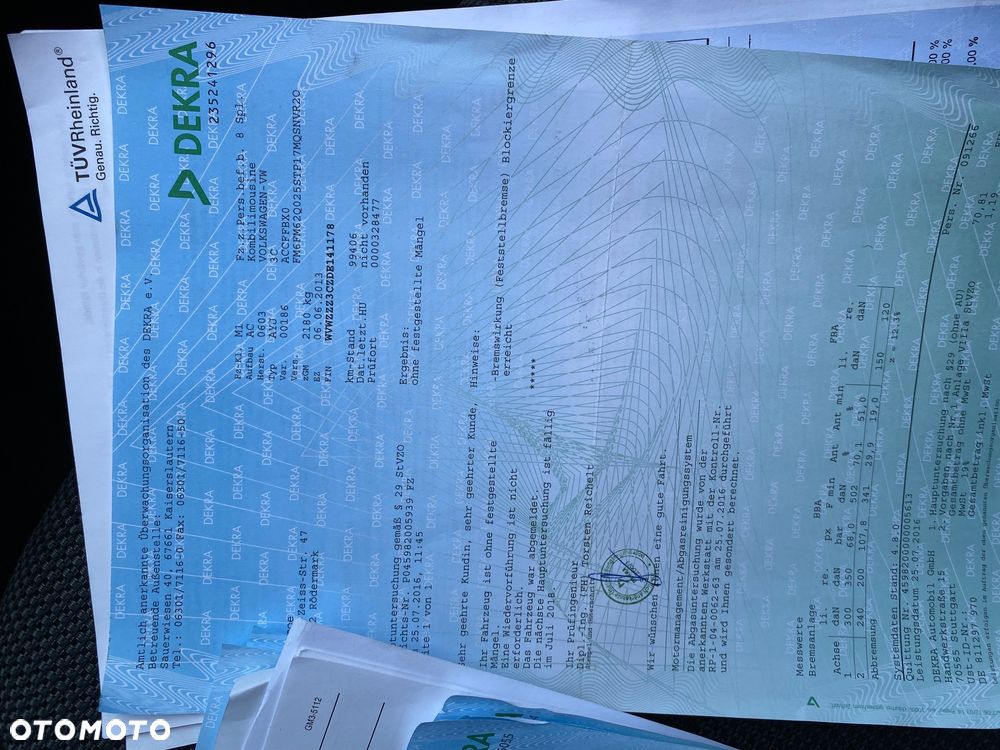 Volkswagen Passat 2.0 TDI BlueMotion Technology Comfortline - 17