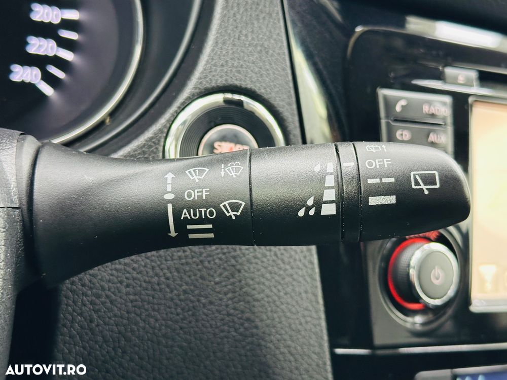 Nissan X-Trail 1.6 dCi ALL-MODE 4x4i N-Connecta - 35