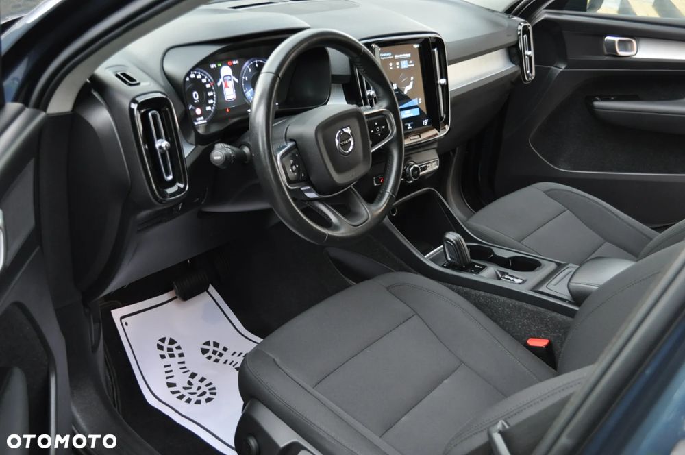 Volvo XC 40 - 35
