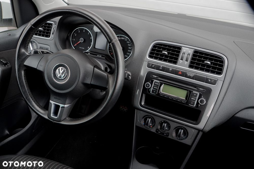 Volkswagen Polo 1.4 Highline - 34