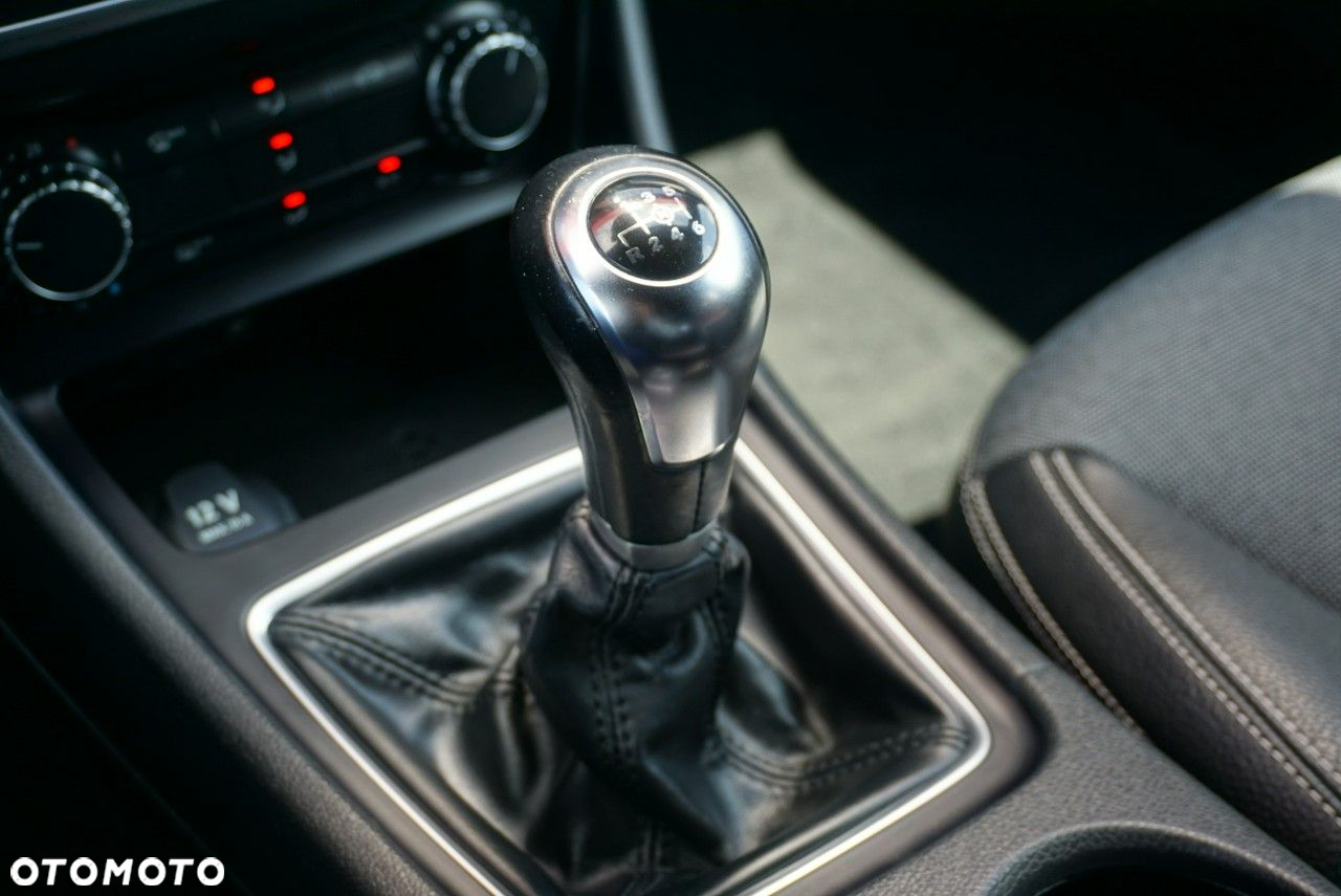 Mercedes-Benz Klasa A 180 (BlueEFFICIENCY) Urban - 29