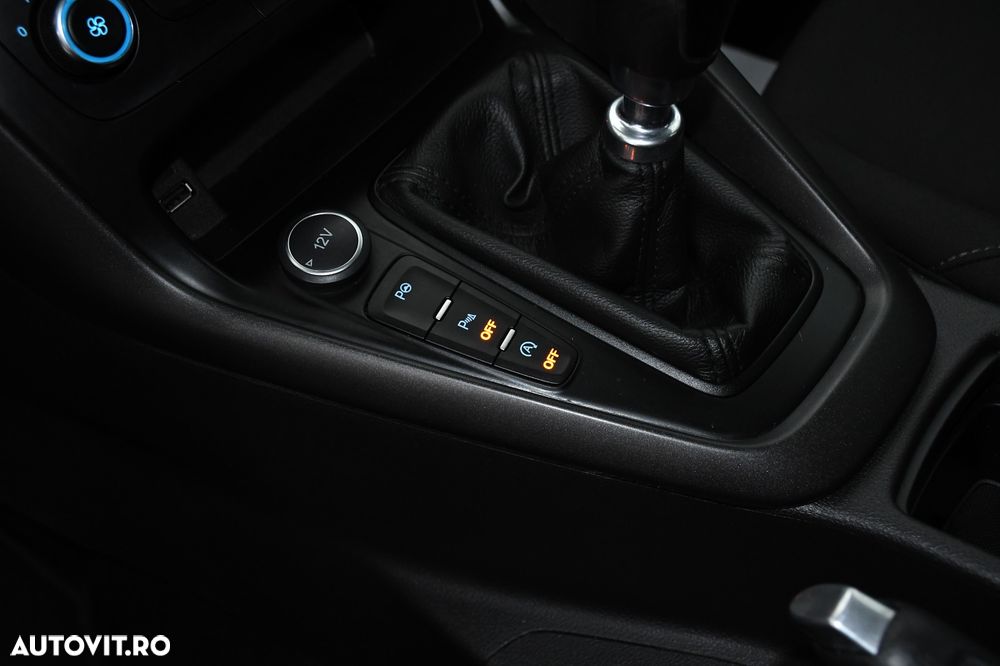 Ford Focus 1.5 EcoBoost Start-Stopp-System Business Edition - 31