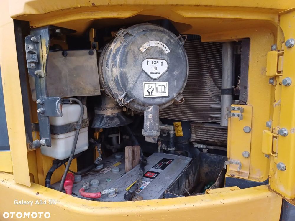 Komatsu PC228USLC8 - 20