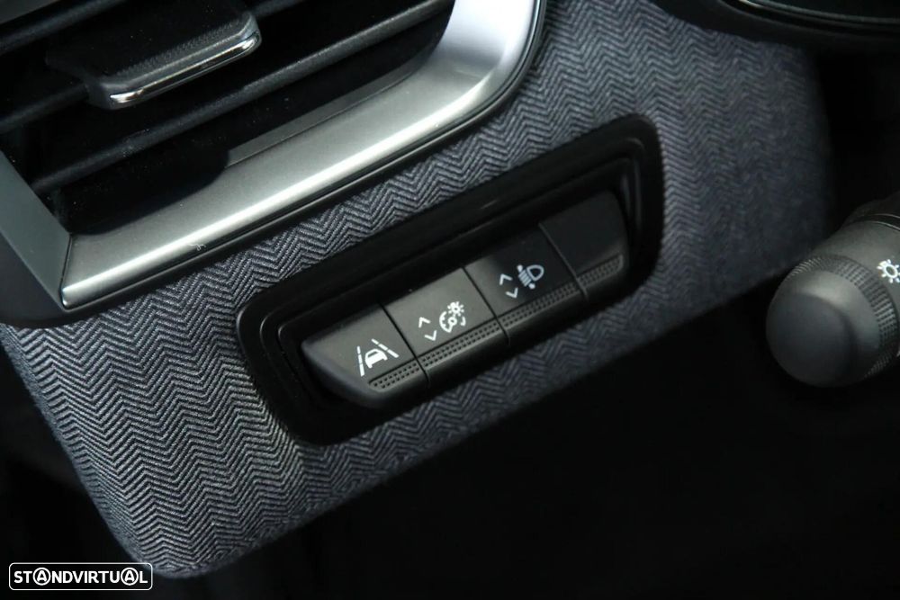 Renault Clio 1.0 TCe Techno Bi-Fuel - 9