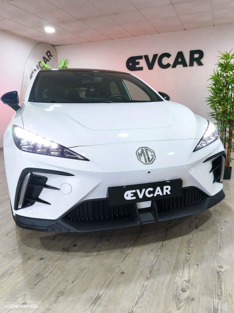 MG MG4 64 kWh Luxury - 9