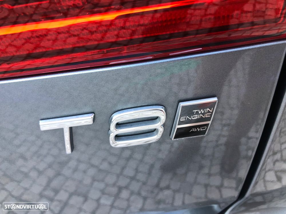 Volvo XC 60 2.0 T8 PHEV Momentum Plus AWD - 16