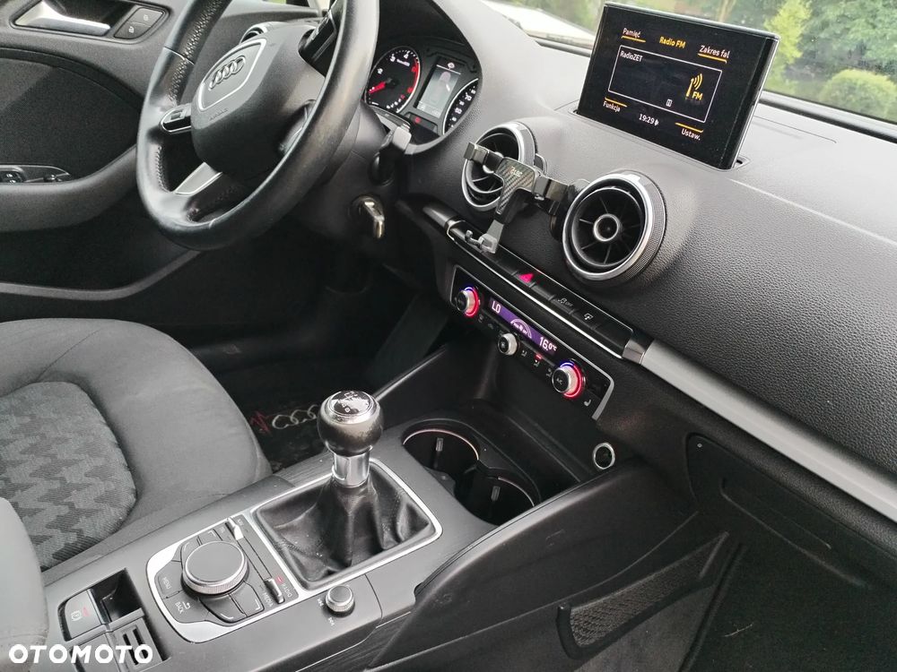 Audi A3 Sportback - 15
