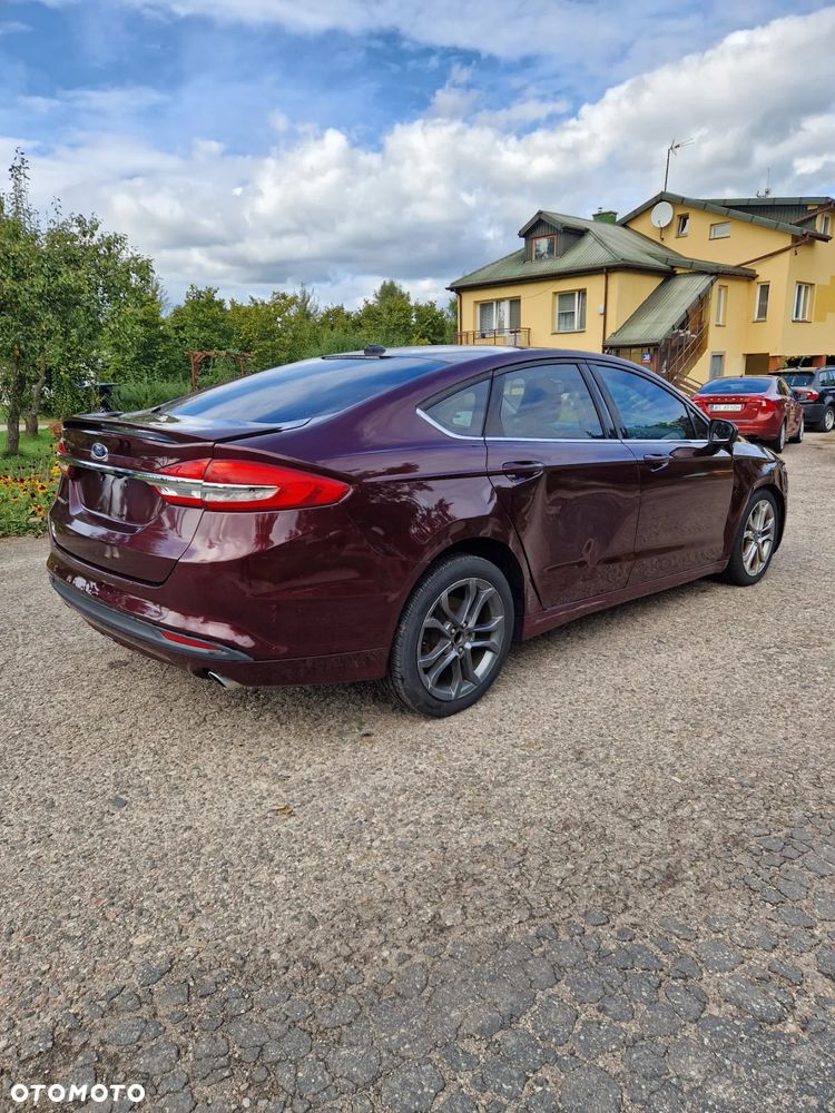 Ford Fusion - 10
