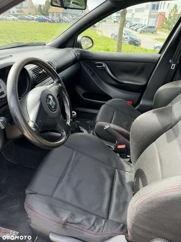 Seat Leon 1.8T Cupra R - 11