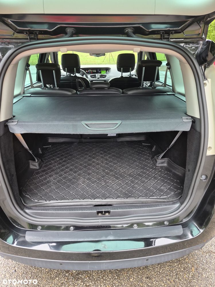 Renault Grand Scenic - 14