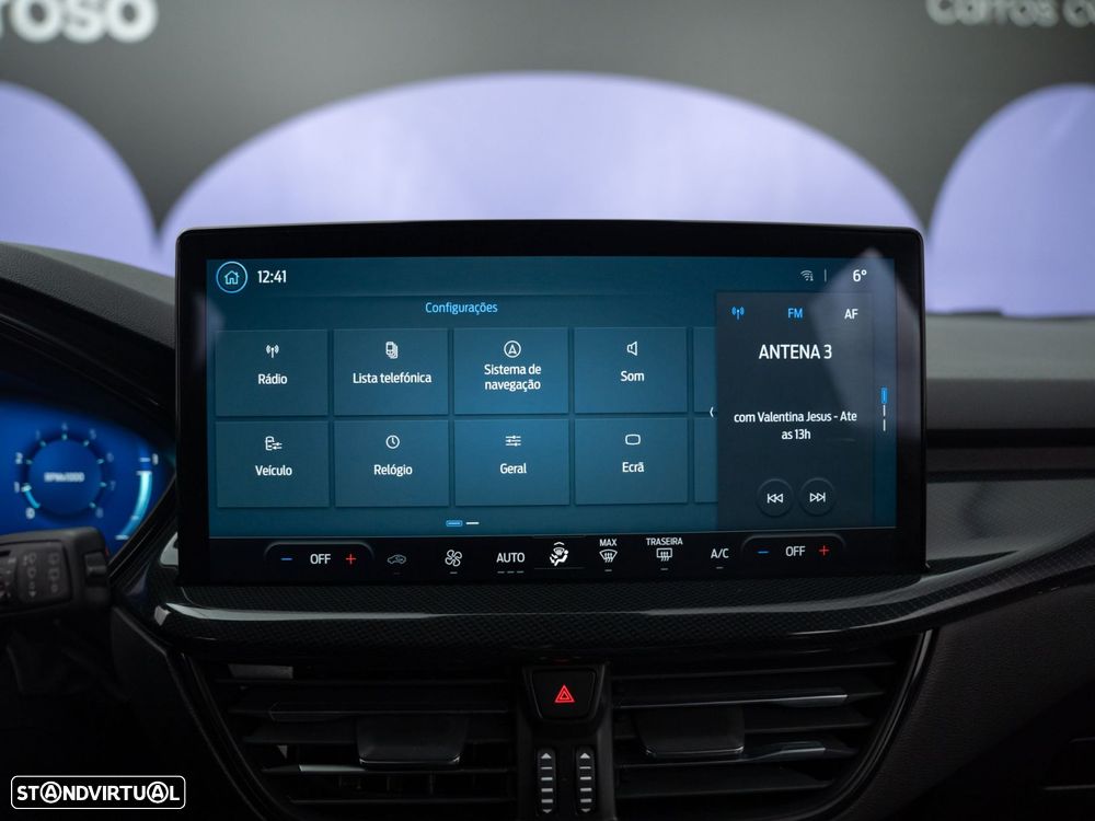 Ford Focus 1.0 EcoBoost MHEV ST-Line X - 35