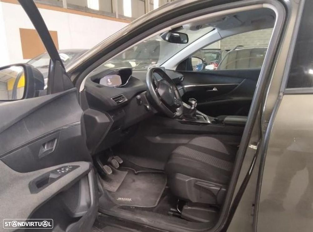 Peugeot 3008 - 3