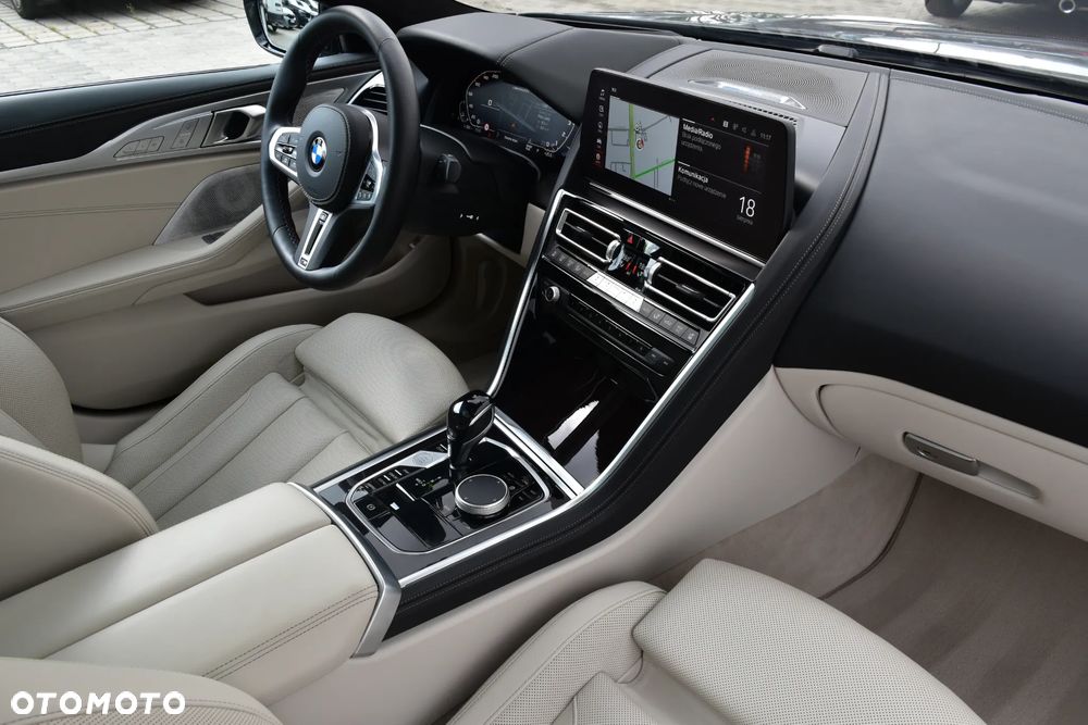 BMW Seria 8 - 10