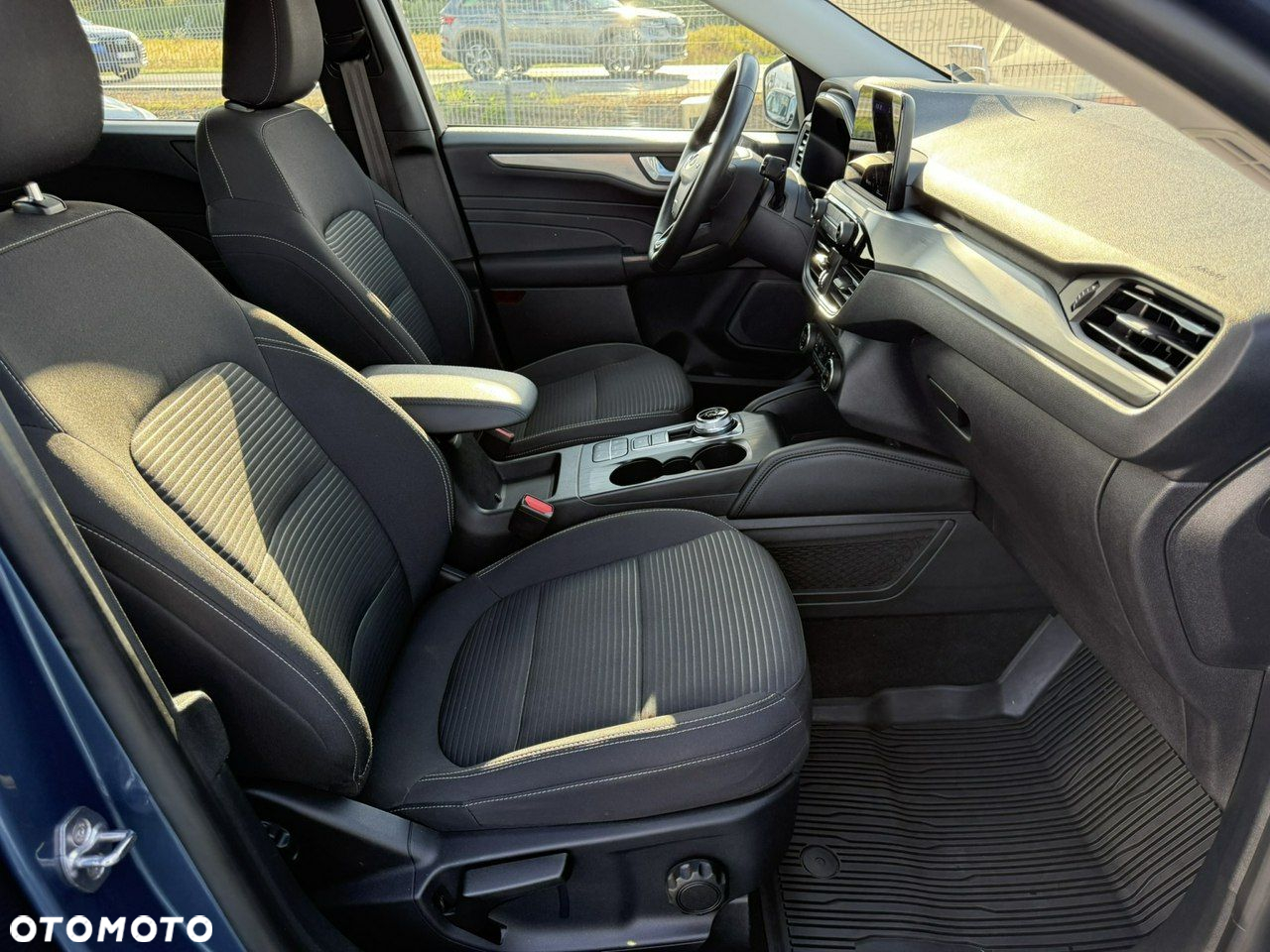 Ford Kuga 2.5 Duratec PHEV TITANIUM - 13