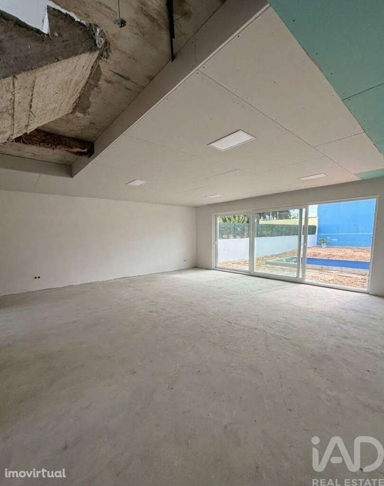 Casa T3 em Azeitão (São Lourenço e São Simão) de 180,00 m2 - Grande imagem: 3/24