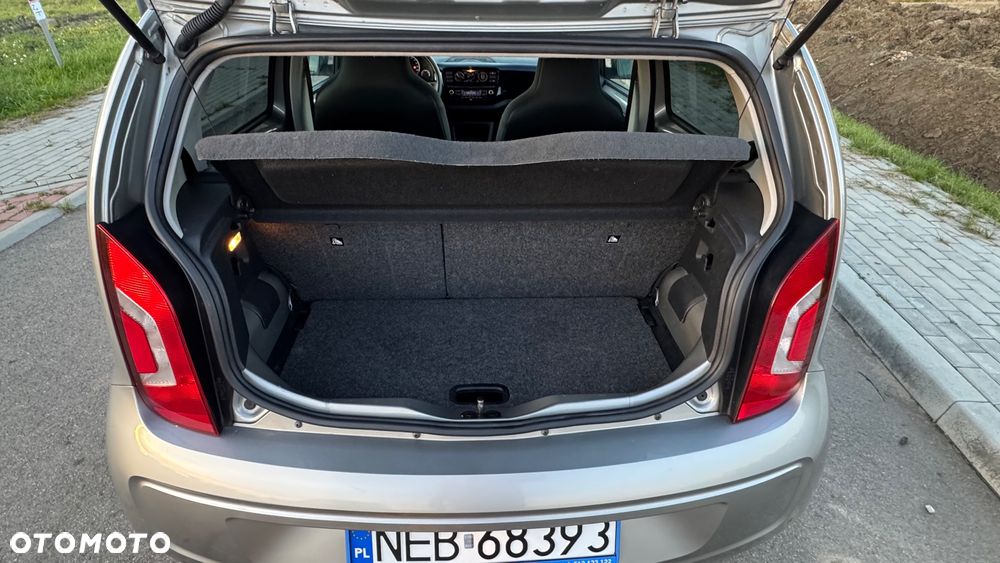 Volkswagen up! 1.0 move CityLine - 16