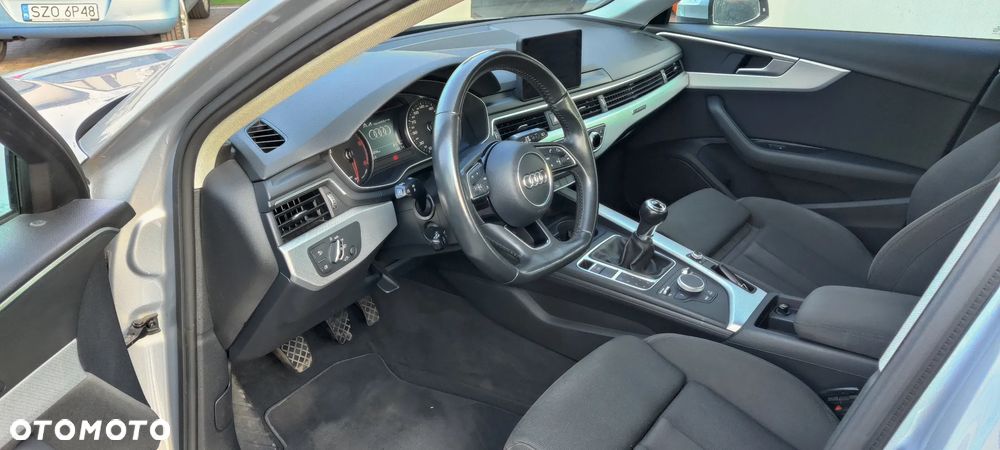 Audi A4 Avant 2.0 TDI quattro - 12