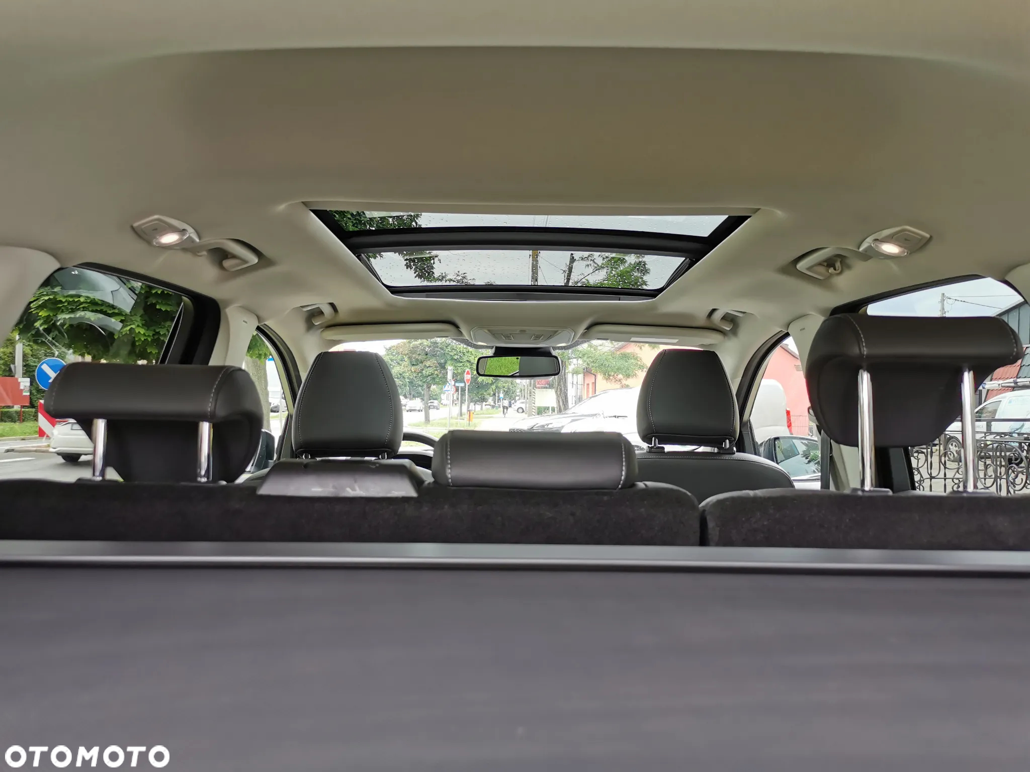 Ford Kuga 2.0 TDCi 2x4 Titanium - 15