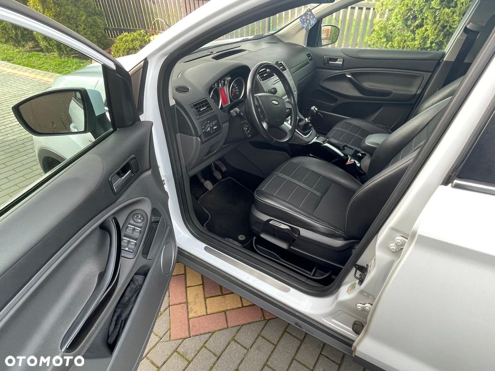 Ford Kuga 2.0 TDCi 4WD Titanium - 5