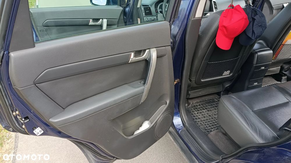 Chevrolet Captiva 2.4 LS 5os - 10