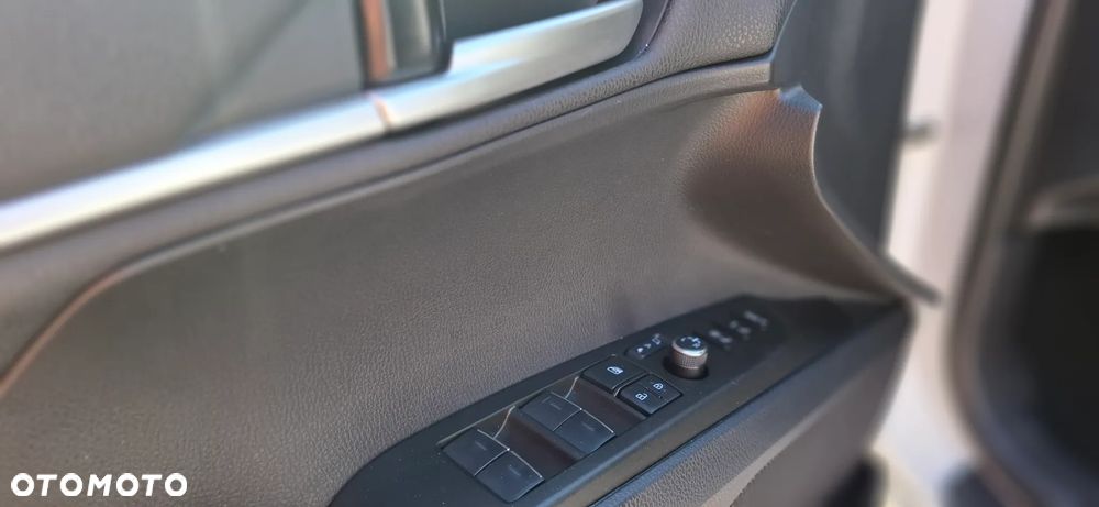 Toyota Camry 2.5 Hybrid Prestige CVT - 34