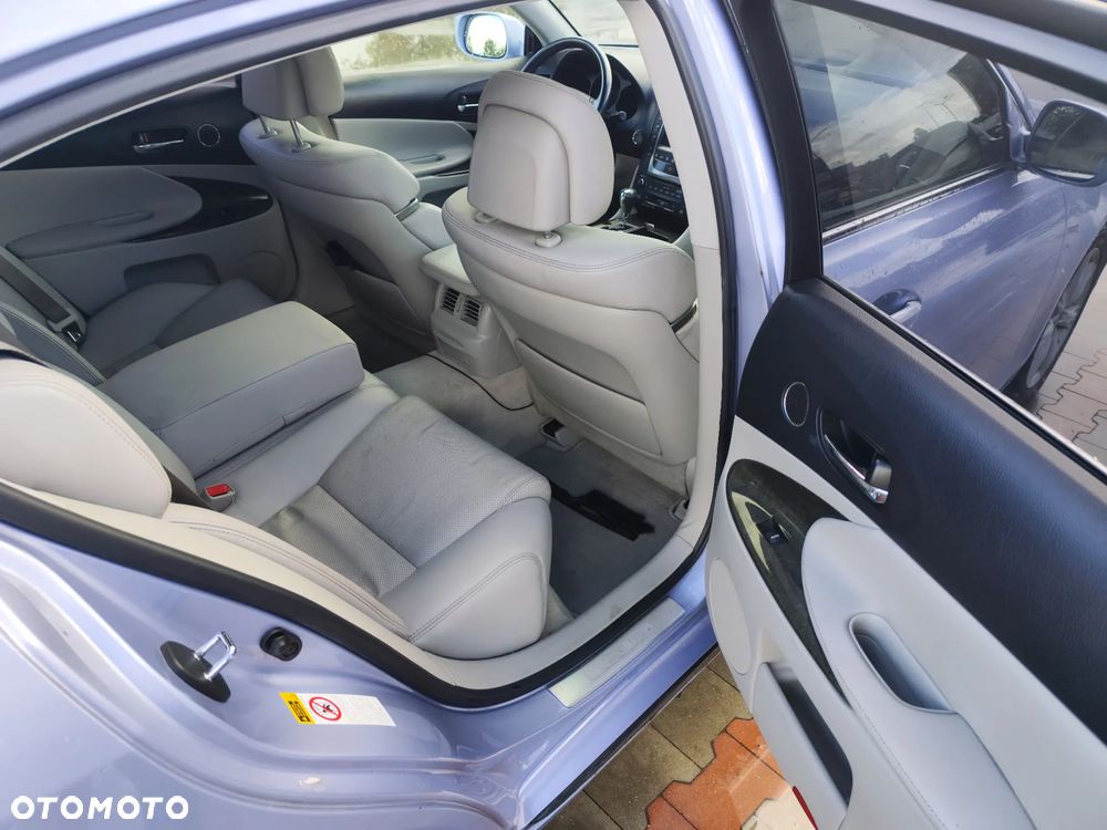 Lexus GS - 9