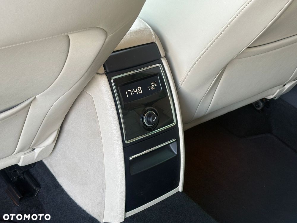 Skoda Superb 2.0 TSI DSG Elegance - 32