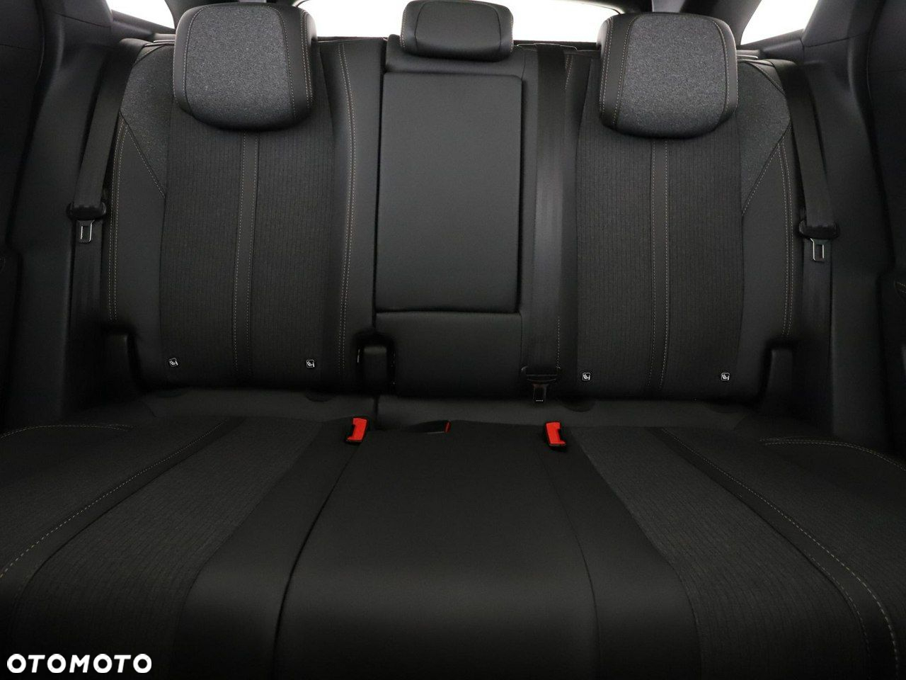 Peugeot 3008 1.2 PureTech GT S&S EAT8 - 18