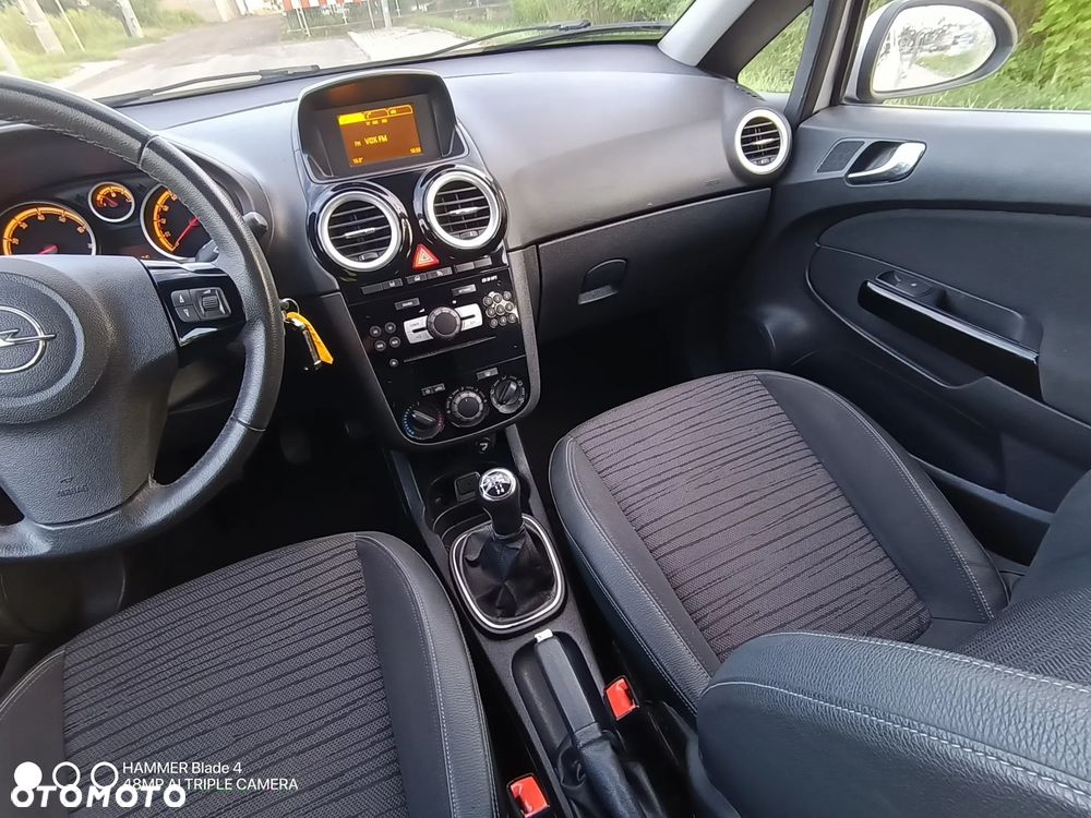Opel Corsa 1.2 16V Cosmo - 14