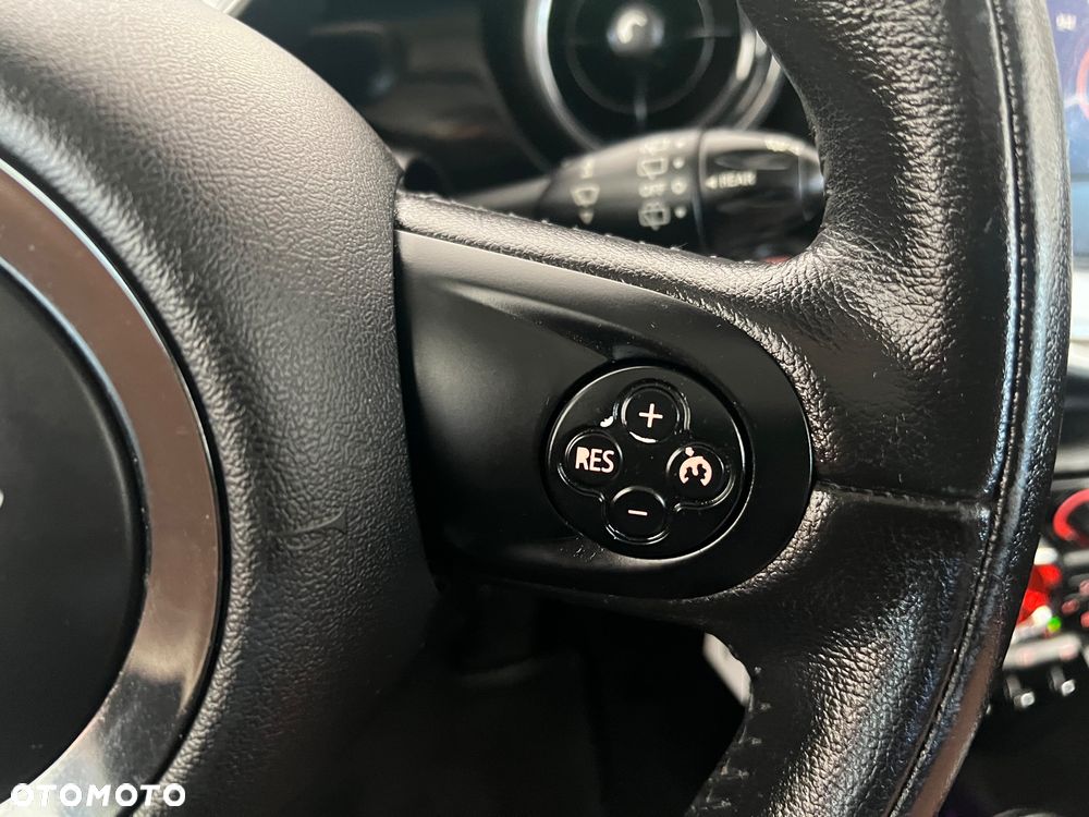 MINI Cooper D Bayswater - 32