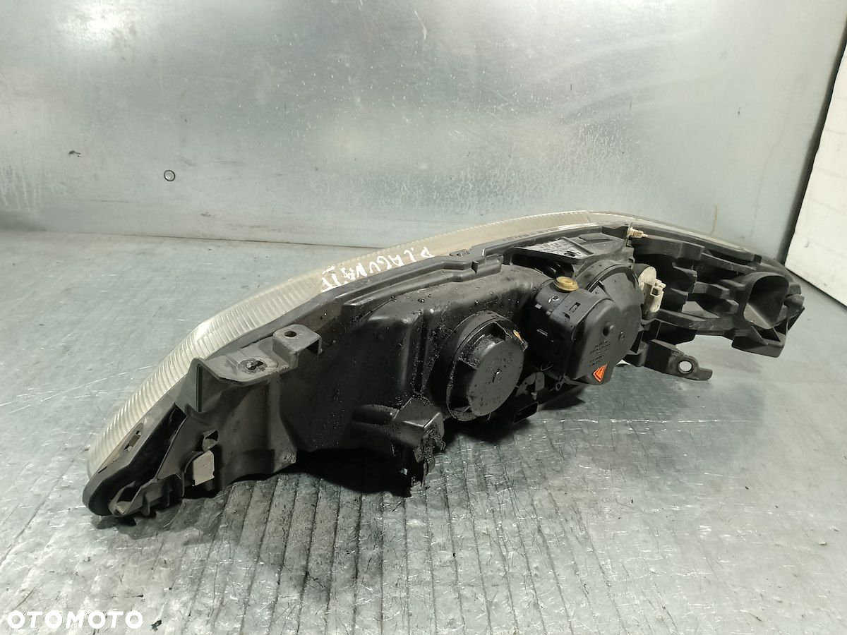 LAMPA PRZÓD PRAWA XENON RENAULT LAGUNA II 8200163324 89006907 - 6