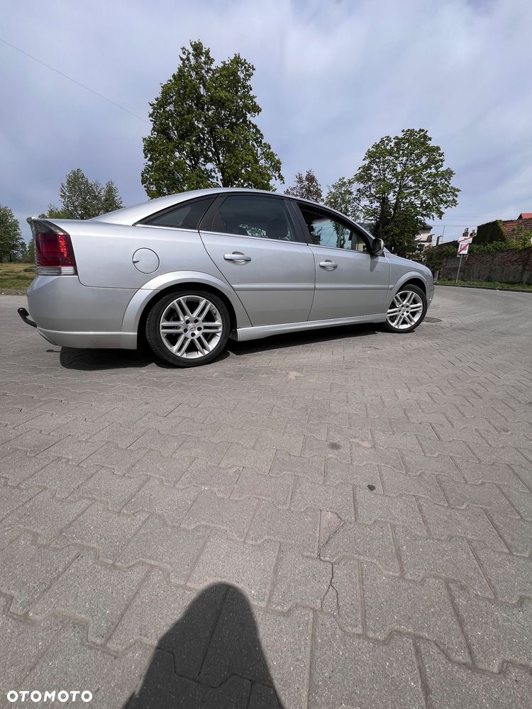 Opel Vectra 2.2 - 5