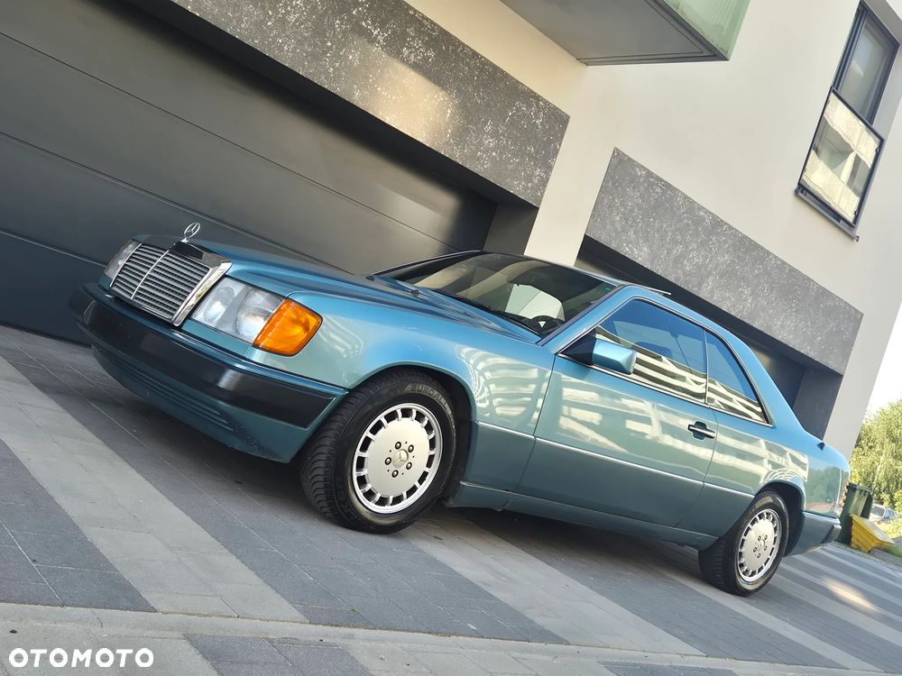 Mercedes-Benz W124 (1984-1993) - 26
