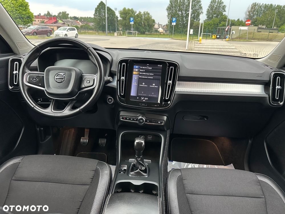 Volvo XC 40 D3 Momentum - 9